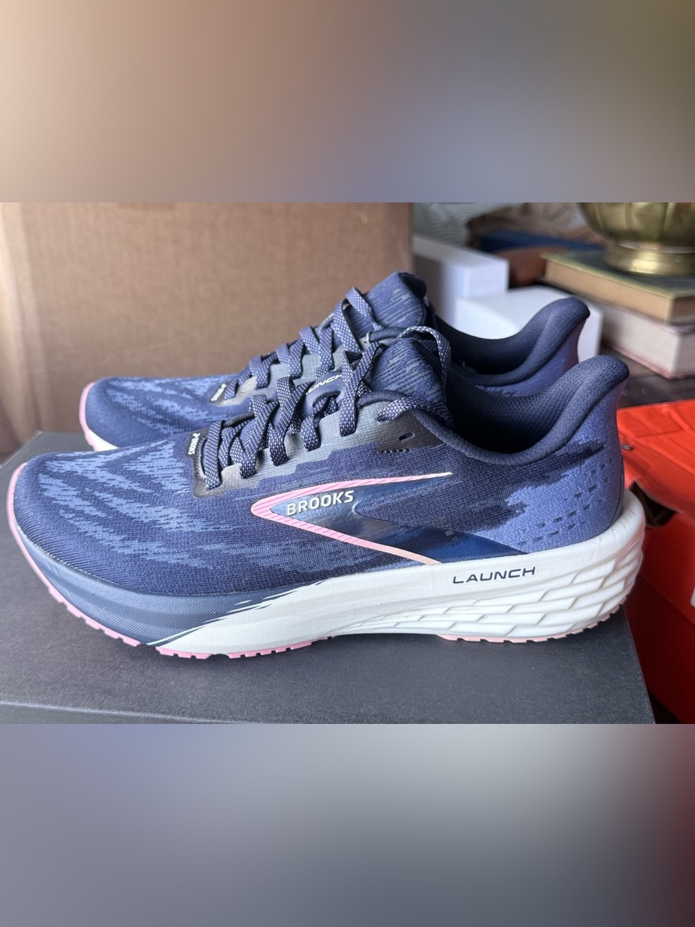 Brooks Launch 11
